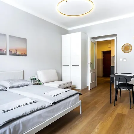 Stay2gether Scandi 17 - Main Train Station Apartamento